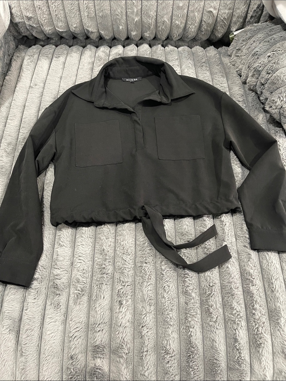 Black Cropped Tie-Hem Shirt - Brand: Shein